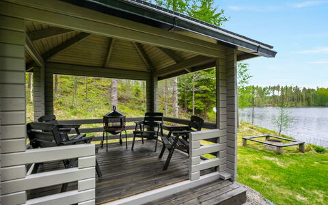Lehtikuusenranta: Bois, L'Hiver, Neige, Domicile, Chalet, Gelé, Siding, Cabane En Rondins, La Glace