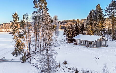 Iltarusko: Neige, L'Hiver, Arbre, Branche, Bois, Maison, Domicile, Chalet, Toit, Paysage