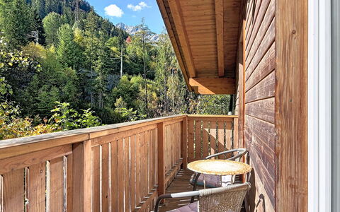 Am Arlberg: Bois, Porche, Tache De Bois, Dur, Chalet, Planche, Cabane En Rondins, Lumber, Contre-Plaqué, Plate-Forme