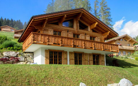Helene: Ciel, Plante, Bâtiment, Propriété, Fenêtre, Arbre, Bois, Maison, Lot Terre, Paysage Naturel