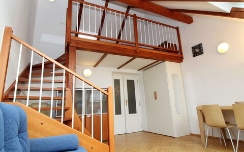 O21: Escaliers, Balustrade, Pièce, Propriété, Bâtiment, Maison, Immobilier, Domicile, Grenier, Meubles