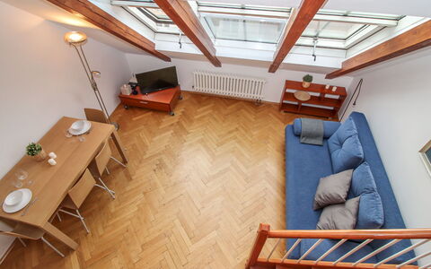 O21: Meubles, Table, Bois, Design Intérieur, Sol, Sol, Bâtiment, Immobilier, Dur, Chaise