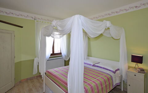 Villa Cassia: Lit, Chambre, Pièce, Meubles, Propriété, Cadre De Lit, Drap De Lit, Design Intérieur, Literie, Lit À Baldaquin