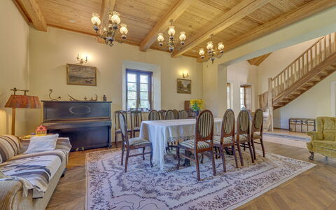 Dwór Bystrzanowice: Propriété, Meubles, Bois, Cadre, Décoration, Chaise, Table, Design Intérieur, Sol, Salle