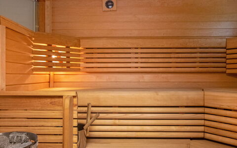 Paltamon Golfhovi a (Sis. 2 Golf Pelioikeutta): Bois, Neige, L'Hiver, Chalet, Gelé, Domicile, Cabane En Rondins, Mélèze, Siding