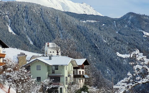 Muehlbach: Neige, Ciel, Montagne, Bâtiment, La Nature, Pente, Fenêtre, Paysage Naturel, Maison, Paysage