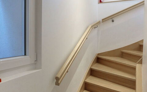 Chalet Ahornen: Escaliers, Balustrade, Propriété, Pièce, Moulage, Sol