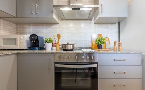 Gaviota 9: Comptoir, Cabinetry, Propriété, Bâtiment, Appareil De Cuisine, Cuisine, Cuisinière, Robinet, Evier, Design Intérieur