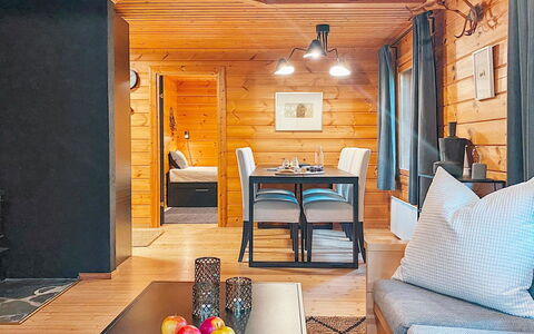 Uolevintie 39B: Bois, Neige, Chalet, L'Hiver, Toit, Domicile, Gelé, Cabane En Rondins, Siding, Pente