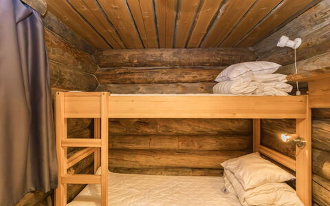 Rukasaukko: Bois, Lit Superposé, Sol, Sol, Chambre, Lit, Design Intérieur, Dur, Pièce, Tache De Bois