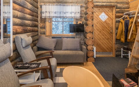 Saukkokumpu 3: Bois, Chalet, Cabane En Rondins, Appartement, Tache De Bois, Dur, Matériau Naturel, Salon, Chaise, Lumber