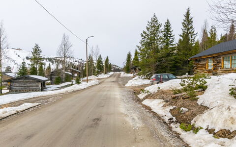 Kelokieppi: Ciel, Arbre, Neige, L'Hiver, Branche, Gelé, Pente, Mélèze, Chalet, Géologique Phénomène