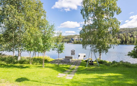 Kelokivakka E23: L'Eau, Paysage Naturel, Banque, Paysage, Lac, Lot Terre, Réservoir, Rivière, Loch, Pelouse