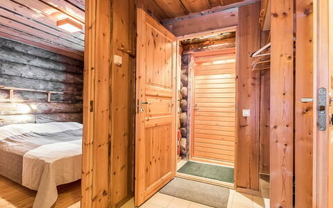 Karhunkaato As. C: Bois, Chalet, Cabane En Rondins, Forêt, Cabanon, Batiments Jardin, Mélèze, Des Bois, Tache De Bois