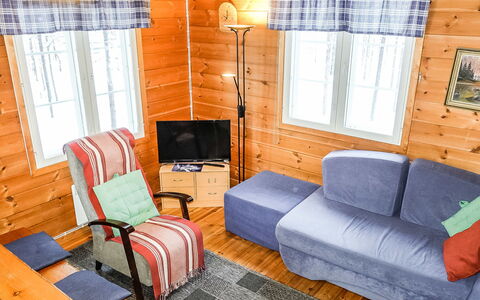Hoviranta: Bois, Meubles, Sol, Pièce, Tache De Bois, Chalet, Cabane En Rondins, Dur, Chaise, Parquet