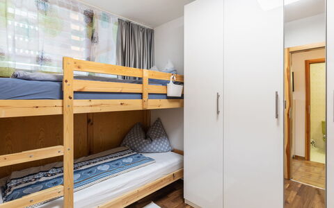 Mühlbach am Hochkönig 250: Lit Superposé, Meubles, Bâtiment, Hôtel, Bois, Confort, Cadre De Lit, Design Intérieur, Sol, Dortoir