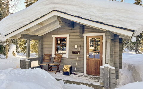 Rukan Taikavuosselin Helmi 8 B: Bois, Chalet, Cabane En Rondins, Forêt, Cabanon, Batiments Jardin, Mélèze, Des Bois, Tache De Bois