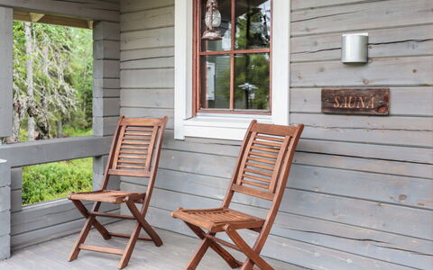 Rukan Taikavuosselin Helmi 8 B: Bois, Chalet, Cabane En Rondins, Forêt, Cabanon, Batiments Jardin, Mélèze, Des Bois, Tache De Bois