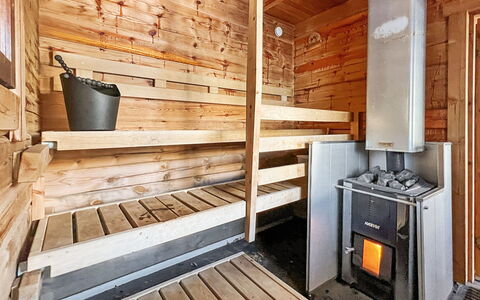 Rukan Taikavuosselin Helmi 8 B: Bois, Chalet, Cabane En Rondins, Forêt, Cabanon, Batiments Jardin, Mélèze, Des Bois, Tache De Bois
