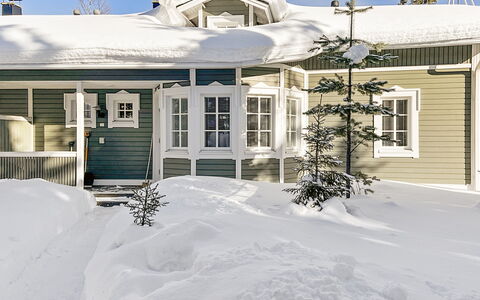 Rukan Taikavuosselin Helmi 8 B: Bois, Chalet, Cabane En Rondins, Forêt, Cabanon, Batiments Jardin, Mélèze, Des Bois, Tache De Bois