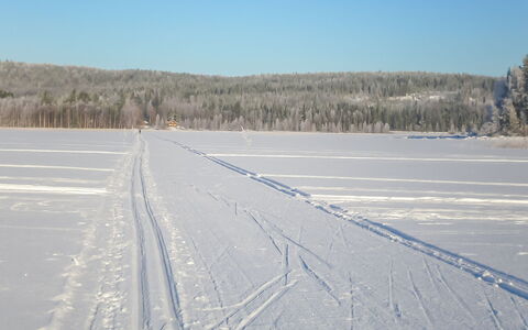 Riutankolo: Bois, Neige, L'Hiver, Chalet, Gelé, Domicile, Cabane En Rondins, Mélèze, Siding