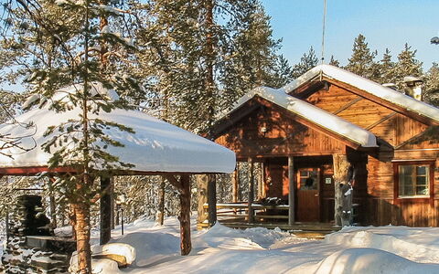 Huljakka: Herbe, Maison, Chalet, Lot Terre, Domicile, Biens, Pelouse, Siding, Ferme, Porche