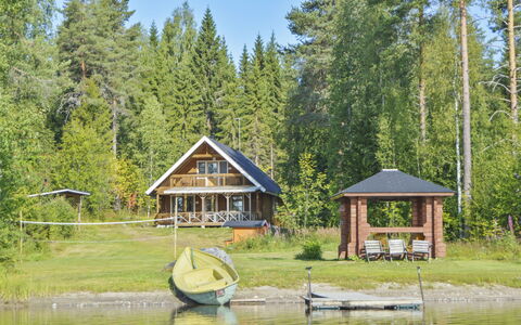Rinnepelto: Bois, Chalet, Cabane En Rondins, Forêt, Cabanon, Batiments Jardin, Mélèze, Des Bois, Tache De Bois