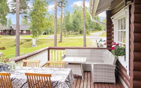 Tahkon Nipashonka 2 a: Bois, Design Intérieur, Meubles, Sol, Plafond, Domicile, Sol, Chalet, Porche, Chaise