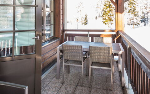 Point Vale 2 As 5: Bois, L'Hiver, Neige, Domicile, Chalet, Gelé, Siding, Cabane En Rondins, La Glace