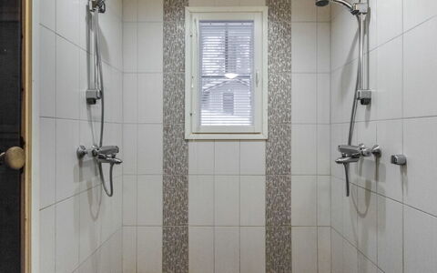 Eemilin Huvila: Bois, Neige, L'Hiver, Chalet, Gelé, Domicile, Cabane En Rondins, Mélèze, Siding