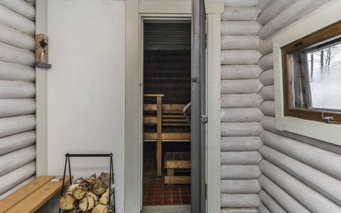 Eemilin Huvila: Bois, Neige, L'Hiver, Chalet, Gelé, Domicile, Cabane En Rondins, Mélèze, Siding