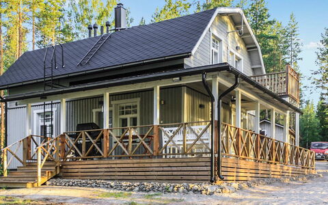 Eemilin Huvila: Bois, Neige, Chalet, L'Hiver, Toit, Domicile, Gelé, Cabane En Rondins, Siding, Pente
