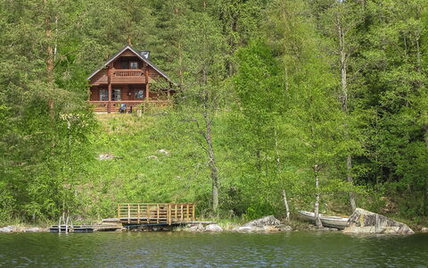 Etelärinne: Bois, Neige, L'Hiver, Chalet, Gelé, Domicile, Cabane En Rondins, Mélèze, Siding