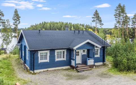 Kanervarinne: Bois, Chalet, Cabane En Rondins, Forêt, Cabanon, Batiments Jardin, Mélèze, Des Bois, Tache De Bois