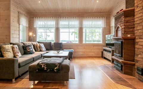 Katajakallio: Bois, Neige, Chalet, L'Hiver, Toit, Domicile, Gelé, Cabane En Rondins, Siding, Pente