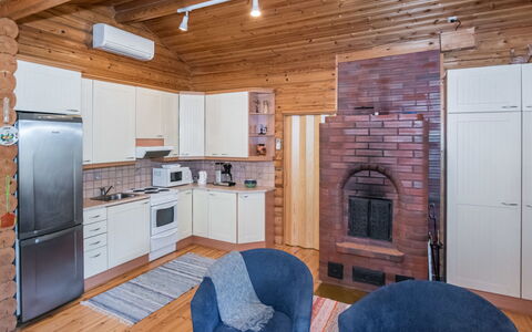 Kiimalammi: Bois, Plafond, Design Intérieur, Sol, Domicile, Sol, Pièce, Meubles, Dur, Tache De Bois