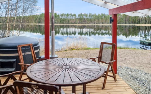Minervahovi: Bois, Meubles, Mobilier De Jardin, Tableau De Plein Air, Ombre, Chaise, Plate-Forme, Porche, Dur, Tache De Bois