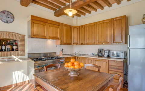 Zen: Pièce, Comptoir, Propriété, Meubles, Cuisine, Bâtiment, Cabinetry, Plafond, Design Intérieur, Immobilier