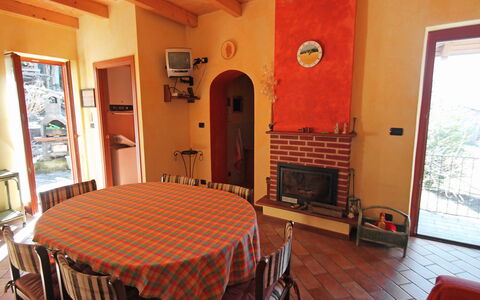 Casa Mulino: Pièce, Propriété, Bâtiment, Meubles, Sol, Design Intérieur, Maison, Immobilier, Table, Plafond