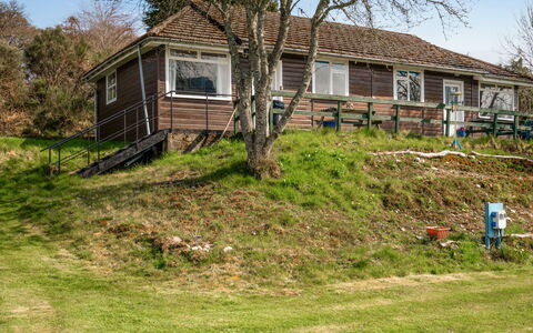 Inverness 101: Ciel, Plante, Fenêtre, Propriété, Bâtiment, Arbre, Paysage Naturel, Lot Terre, Maison, Végétation