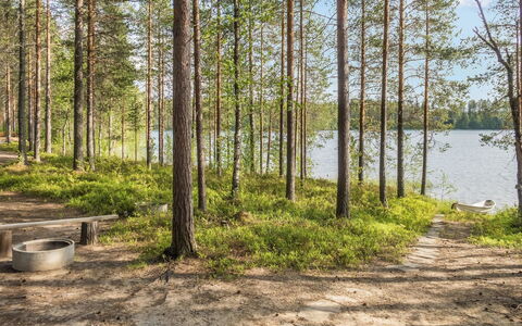 Puolukka: Voie Navigable, Banque, Cours D'Eau, Lac, Chalet, Forêt, Canal, Réservoir, Cabane En Rondins