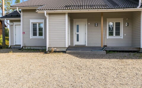 4 Seasons Hymy a: Voie Navigable, Banque, Cours D'Eau, Lac, Chalet, Forêt, Canal, Réservoir, Cabane En Rondins