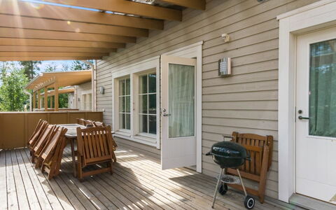 4 Seasons Hymy a: Voie Navigable, Banque, Cours D'Eau, Lac, Chalet, Forêt, Canal, Réservoir, Cabane En Rondins