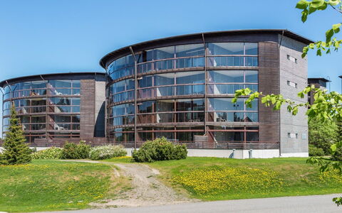 Tahko Spa Suites Orange a 9: Bâtiment Commercial, Quartier Général, Siège Social, Daylighting