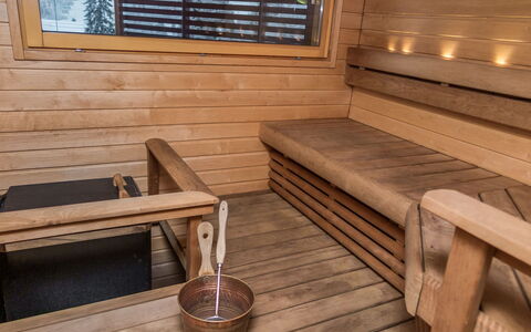 Tahko Spa Suites Orange a 9: Herbe, Maison, Chalet, Lot Terre, Domicile, Biens, Pelouse, Siding, Ferme, Porche