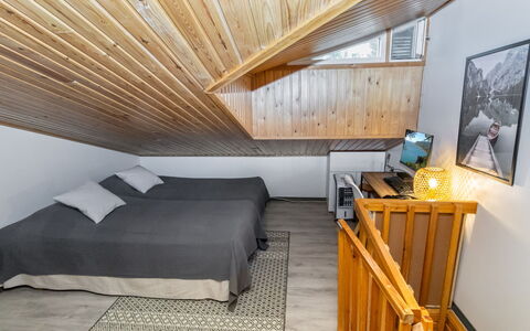 Kyllinilo: Bleu, Balcon, Balustrade, Appartement, Clôture, Mer, Recours, Condominium, Piscine, Hôtel