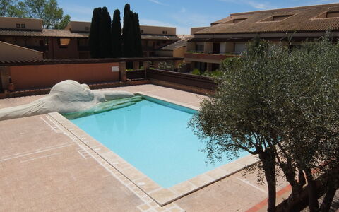 Saint Cyprien 810: Feuille, Jardin, Ombre, Eco Hôtel, Mobilier De Jardin, Cour, Aménagement Paysager, Conception