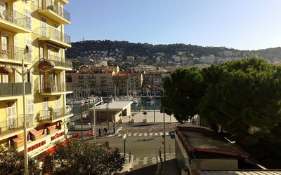 Nice Port