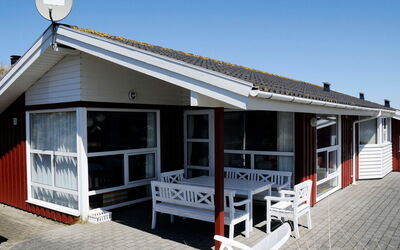 Henne Strand