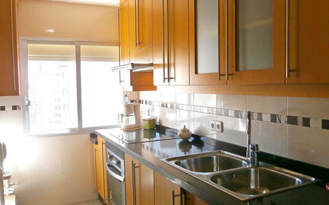 La Goleta: Comptoir, Propriété, Cabinetry, Cuisine, Pièce, Meubles, Évier, Bâtiment, Design Intérieur, Immobilier